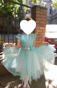 Платье для девовочки нарядное 116-122