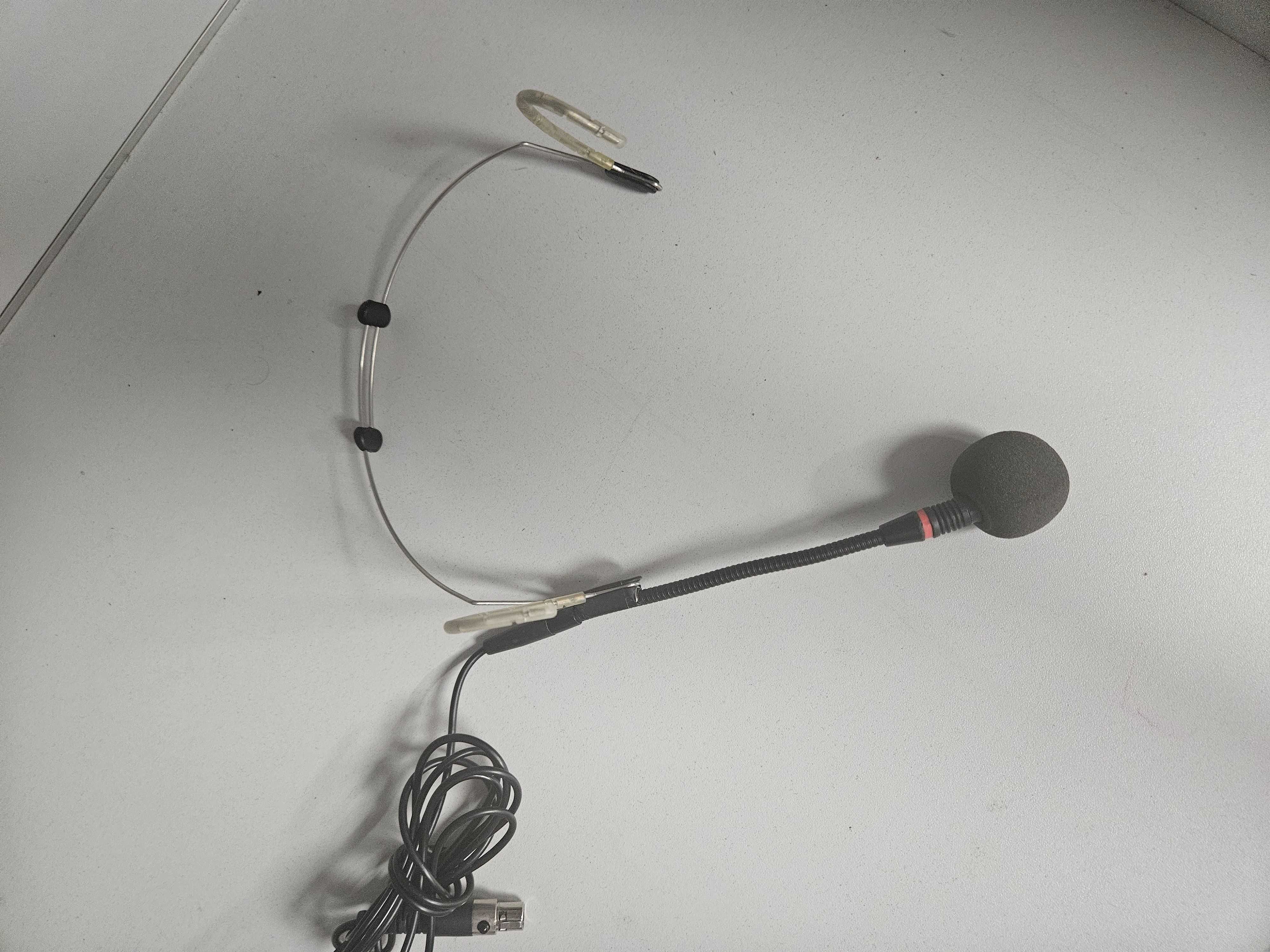 AKG C-555L - Mikrofon pojemnościowy zakładany na głowę
