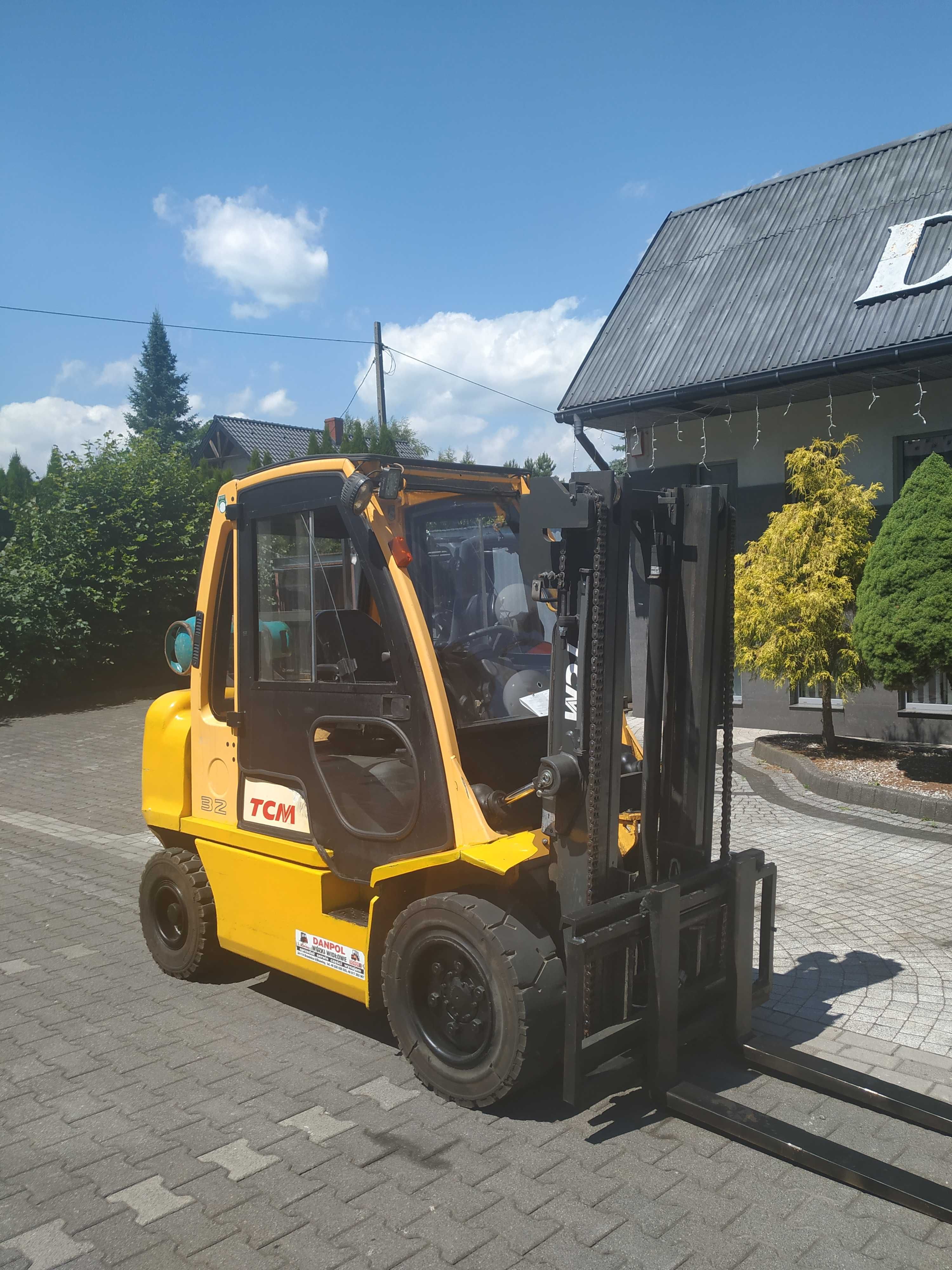 Wózek widłowy TCM LPG duplex 3m widlak przesuw KOMATSU