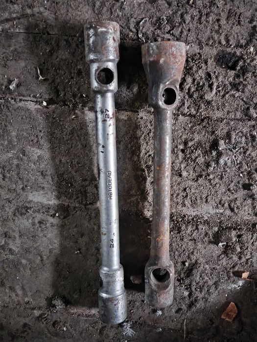 Продам Балконные ключи