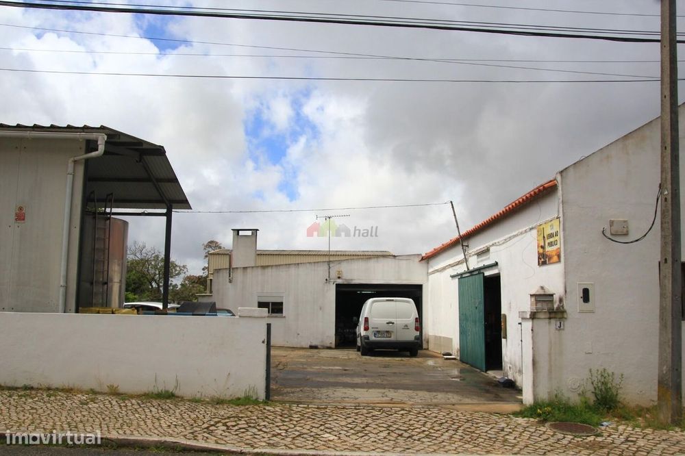Arrenda Armazéns em Cabanas - Palmela