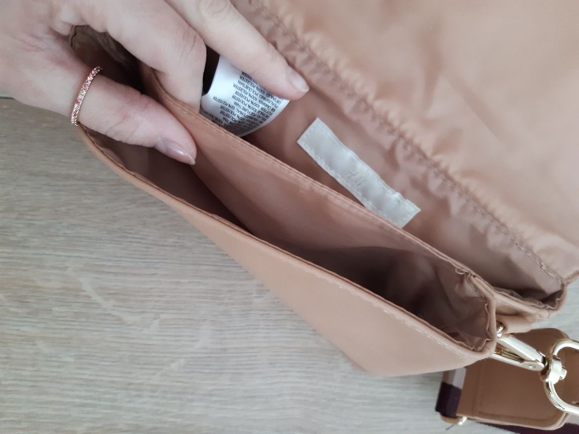 Torebka listonoszka H&M beżowa