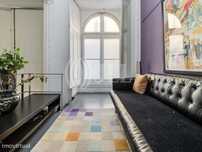 Loft T0+1 com afetação comercial, na Sé, em Lisboa