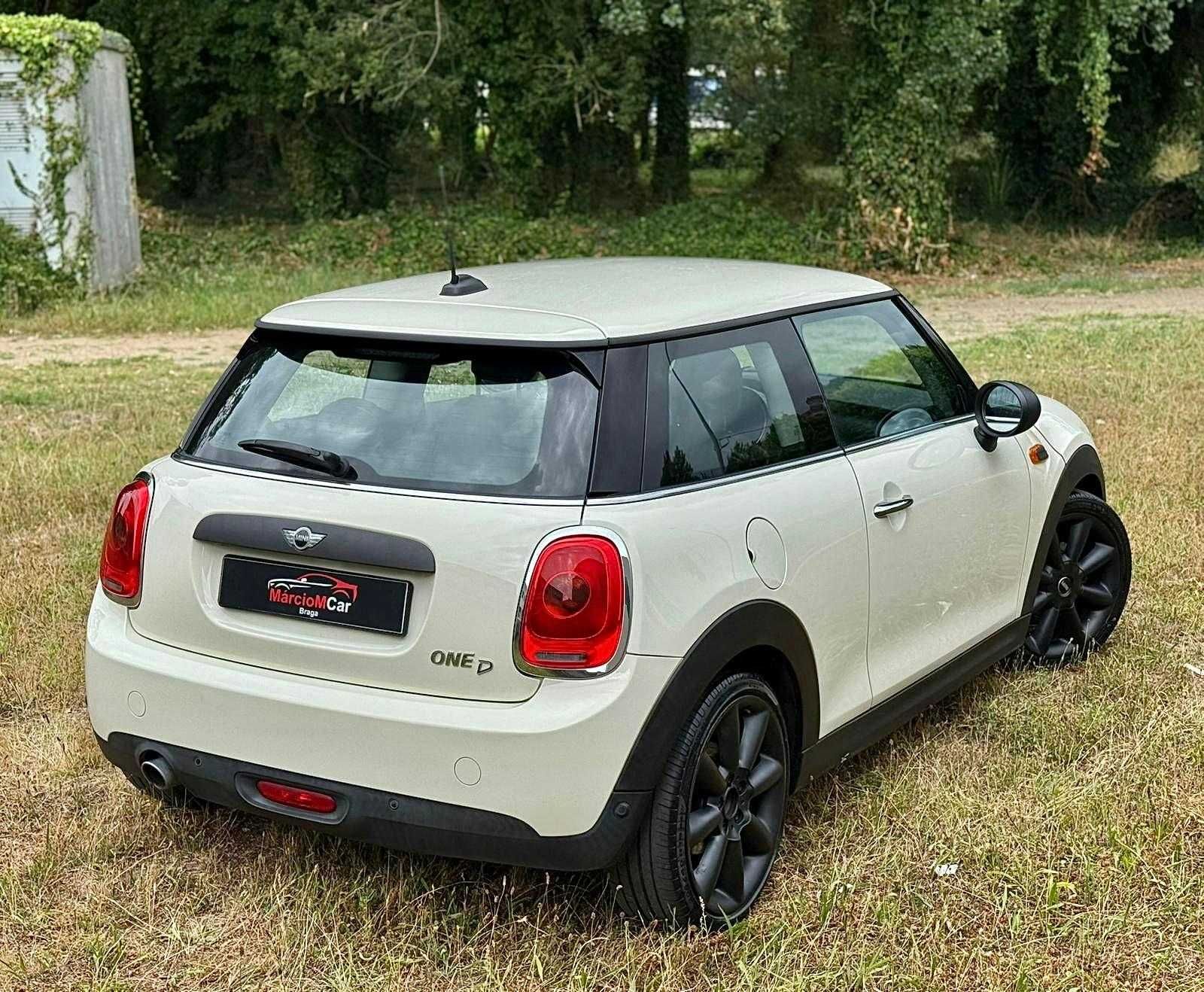 MINI COOPER BEGE