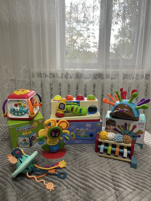 Розвиваючі іграшки на вік 1+ 18міс+ 1,5+