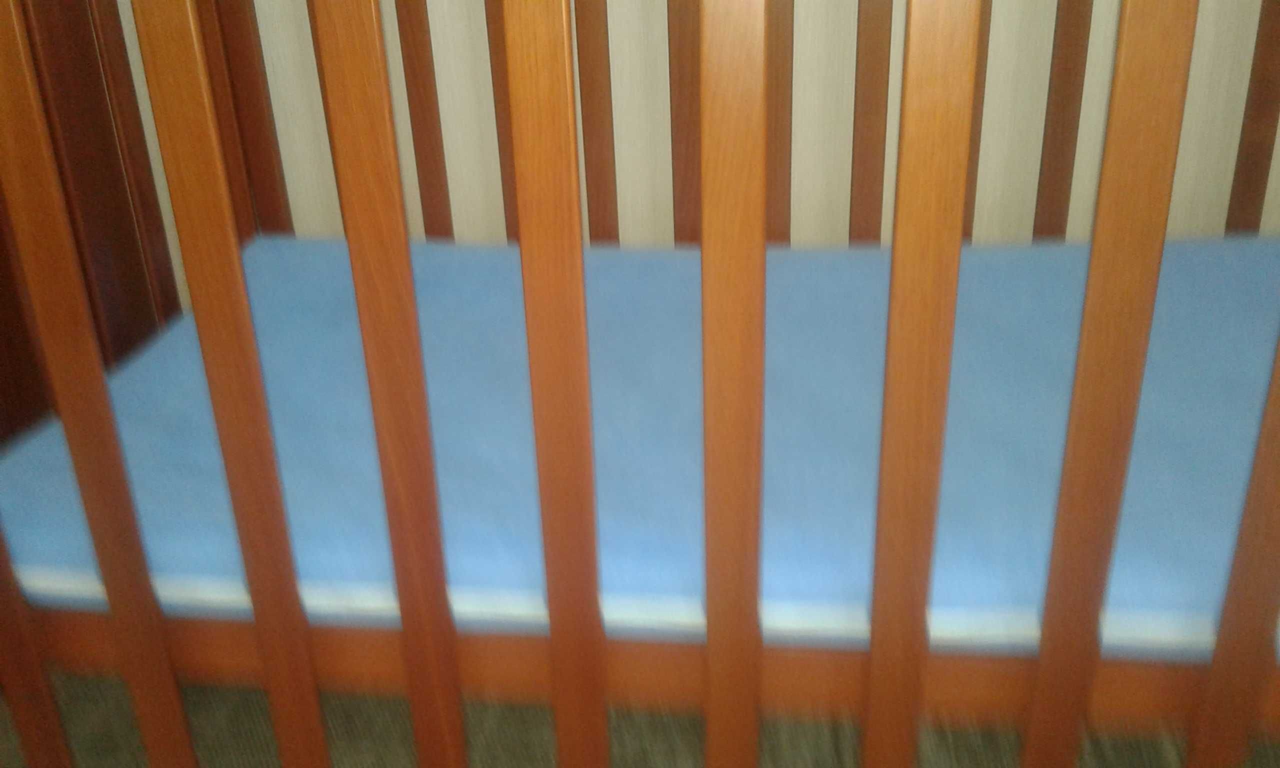 Кровать деревянная + матрас детская, Италия