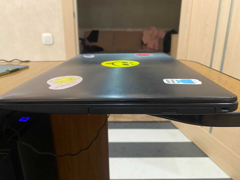 Продам ноутбук ASUS X553MA.