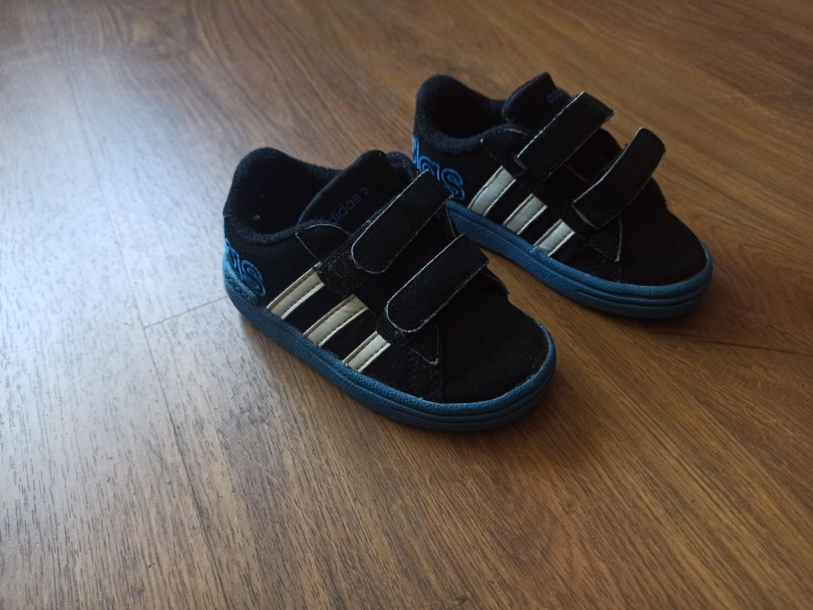 Buty Adidas dziecięce