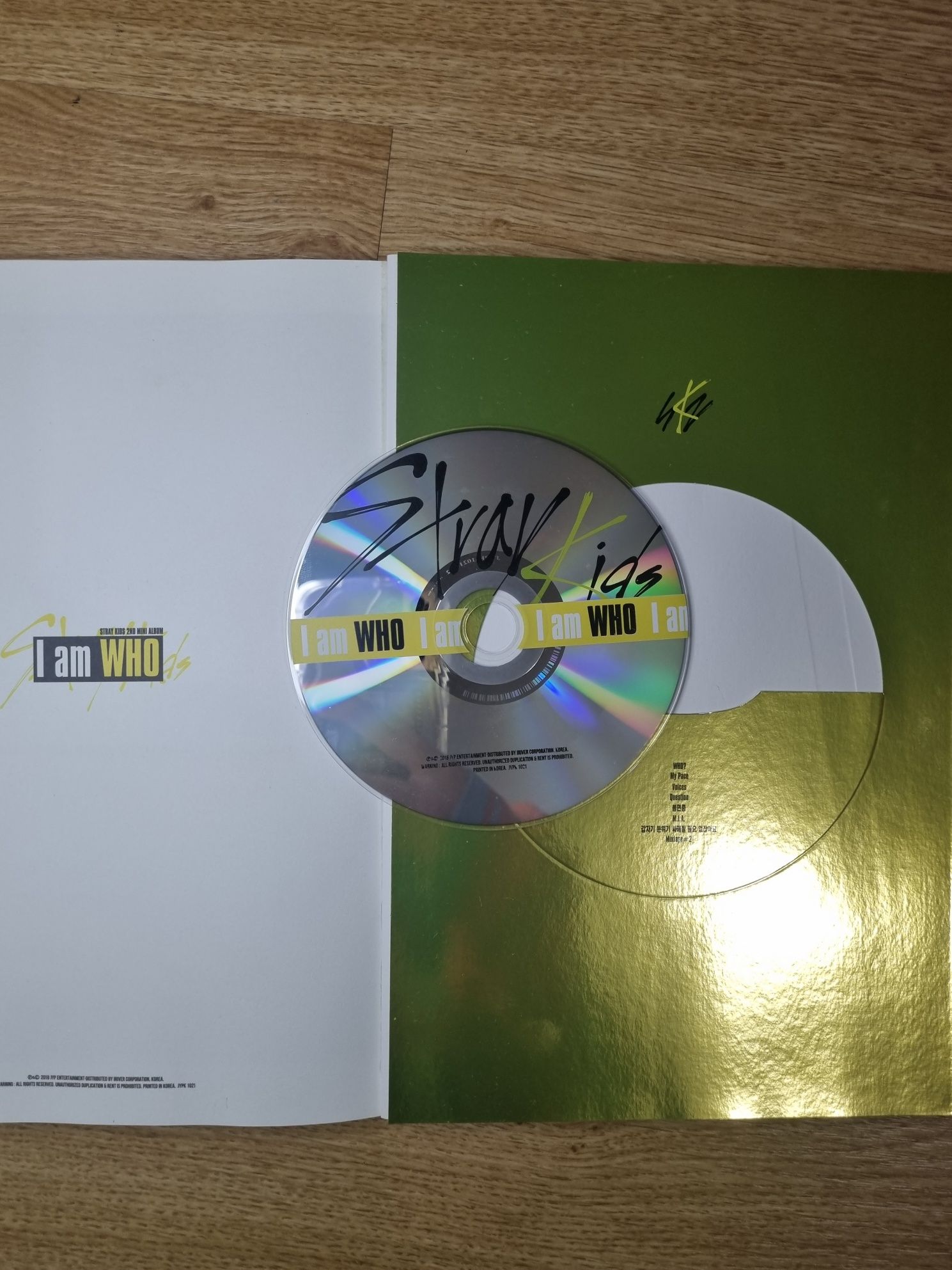 Straykids- I am who Album