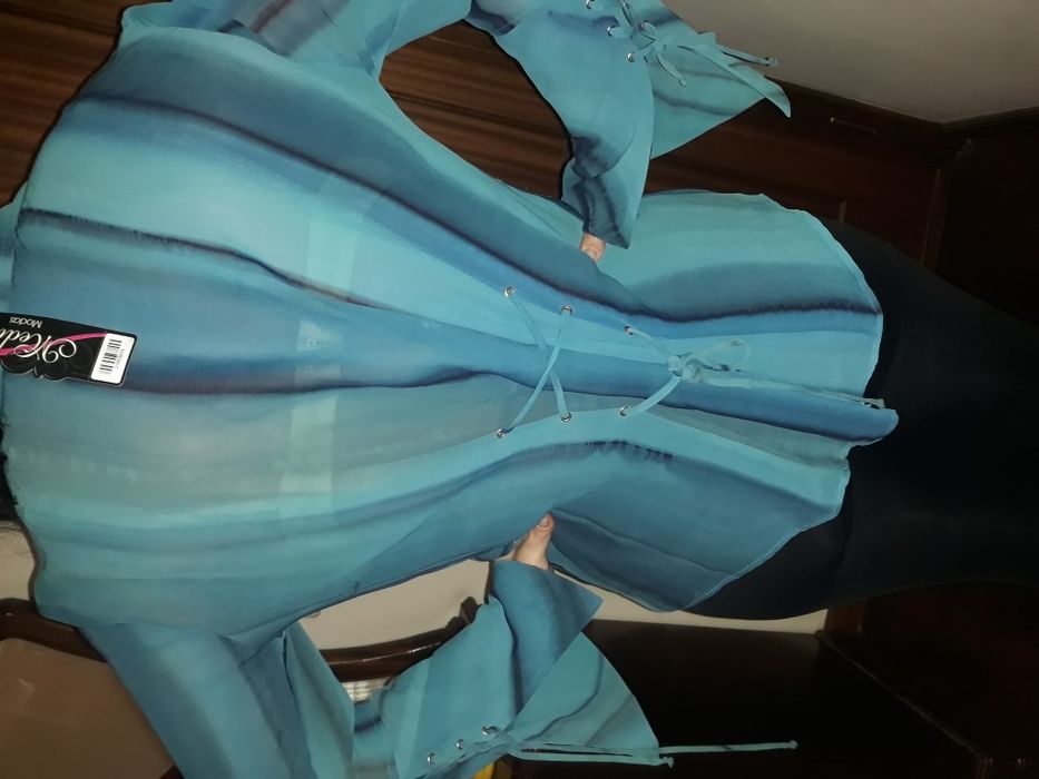 Várias camisas a 5€ cada