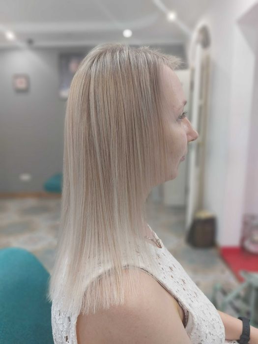 Шукаю модель на складне фарбування волосся. Позняки, Березняки