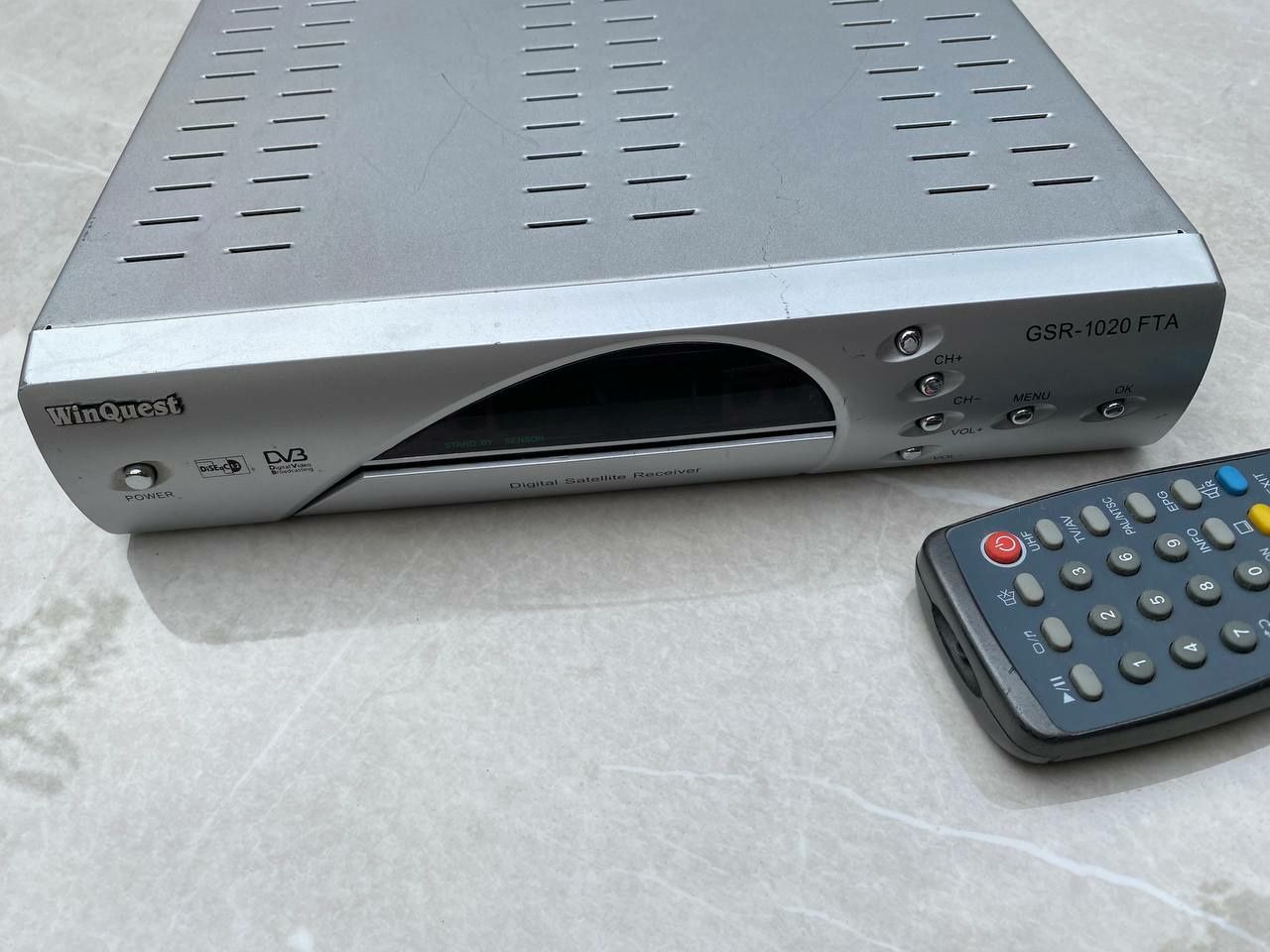 Спутниковый тюнер WinQuest GSR-1020 FTA