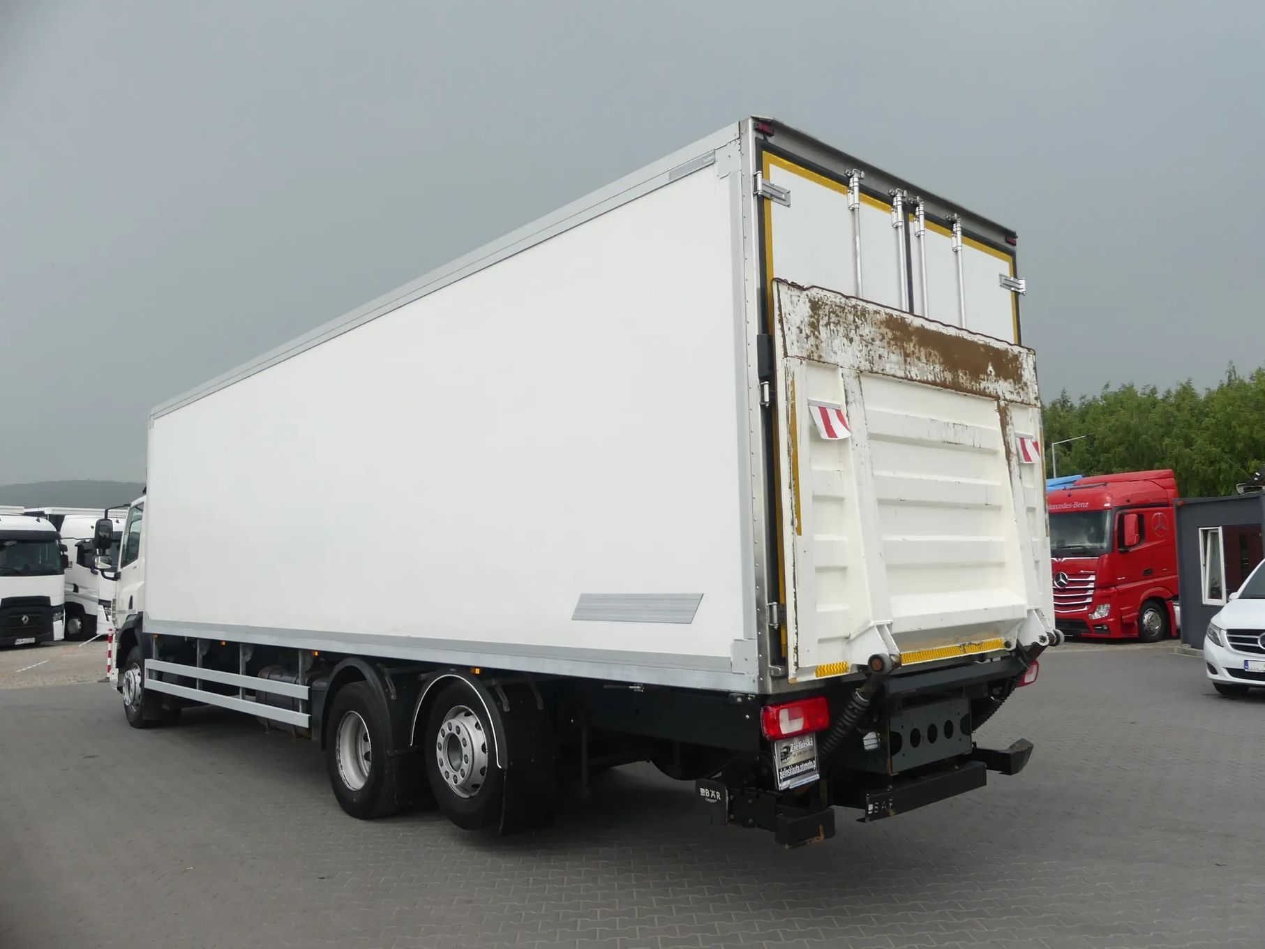 DAF CF 370 / 6x2 / CHŁODNIA 9.40 + WINDA / EURO 6 / CARRIER SUPRA 850 /  Ładowność 13430 kg / 23 euro palety /