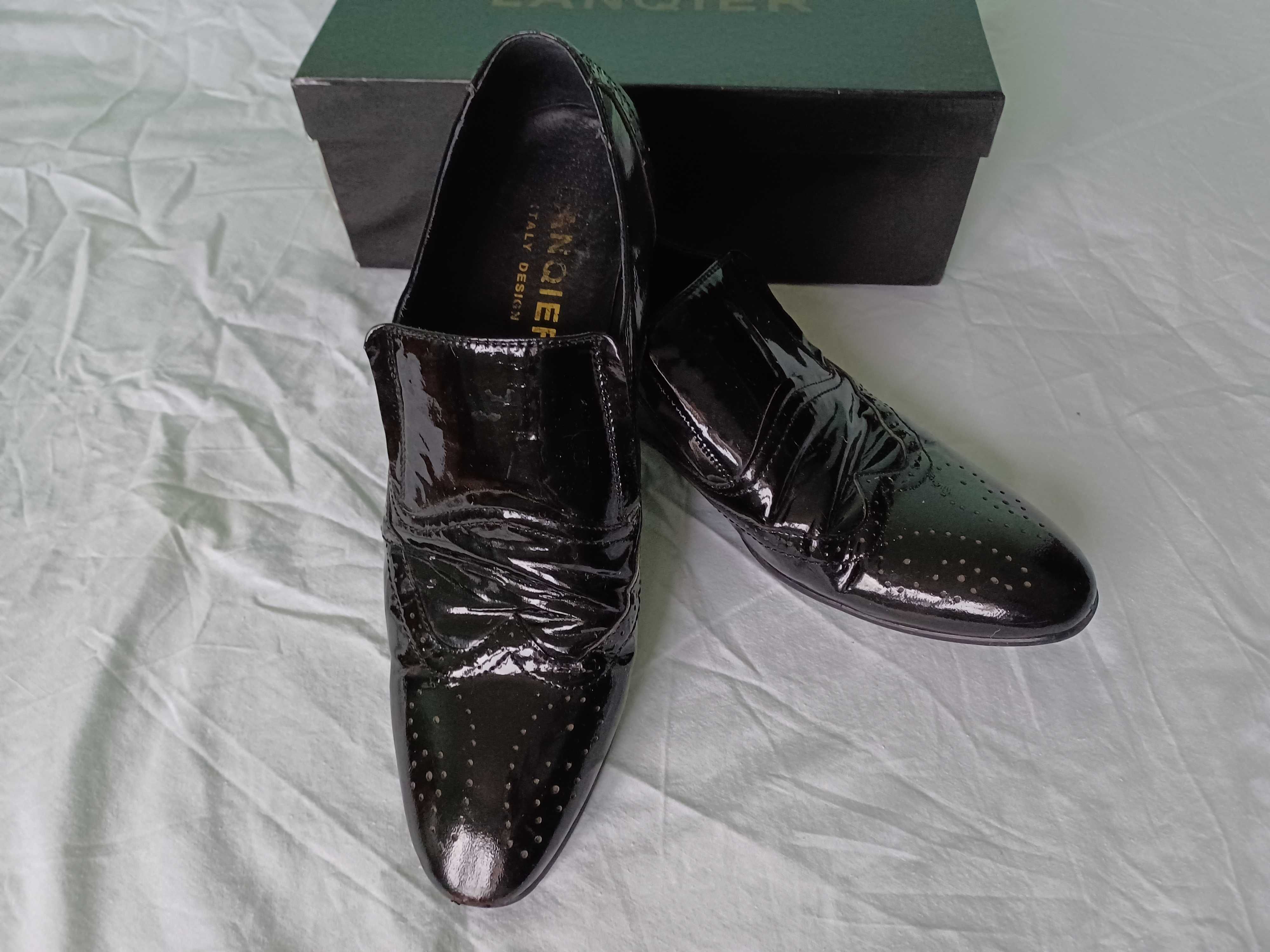 Czarne Buty Lakierki marki LANQIER Italy Design rozmiar 44.