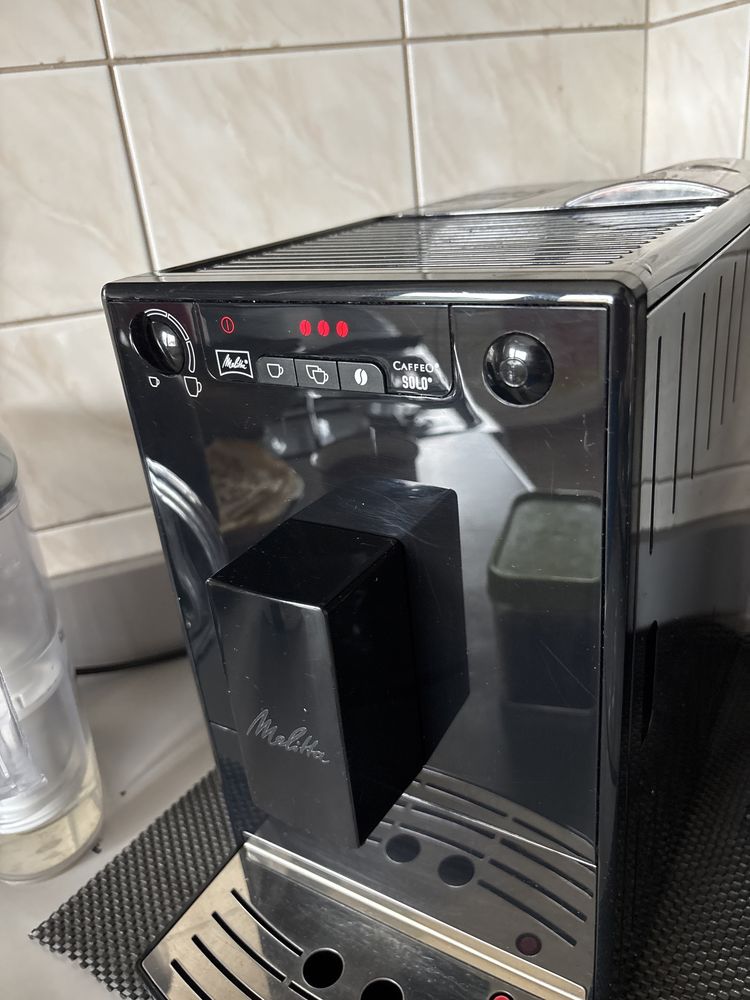 Ekspres ciśnieniowy do kawy Melitta Solo Pure Black 1400 W czarny