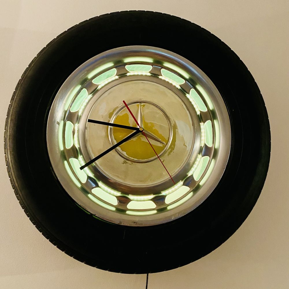Zegar ścienny Mercedes W115 W123 prezent gadżet podświetlany LED pilot