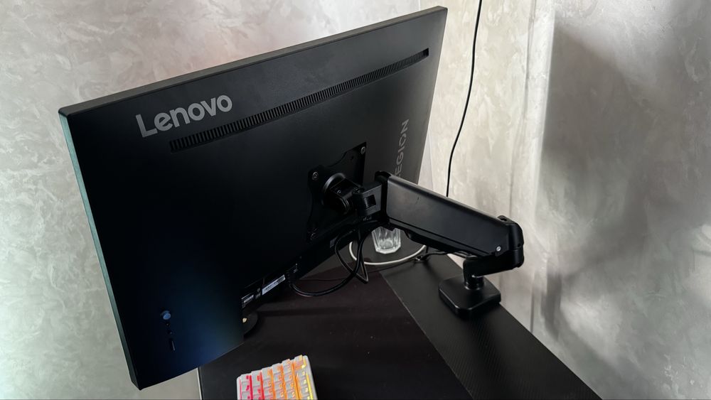 Продам Монітор Lenovo Legion LED BLACKLIGHT 27 дюймів , 144 HZ