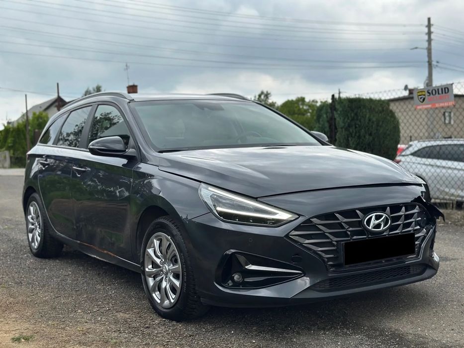 Hyundai I30 uszkodzony