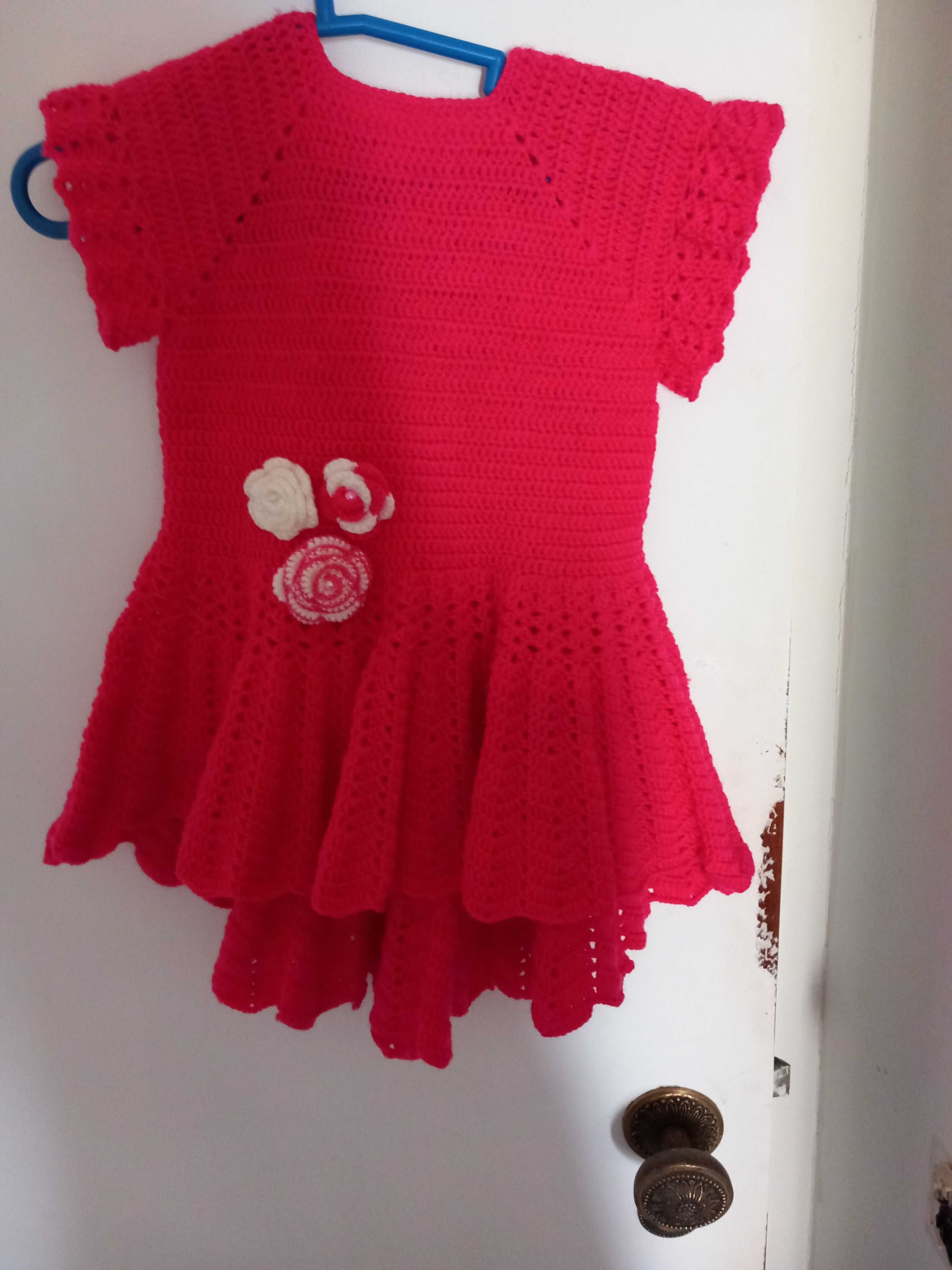 Vestido menina em croche