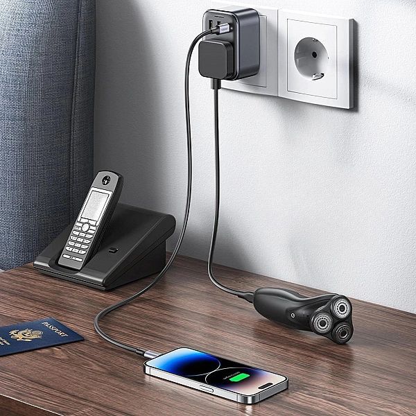 Ładowarka sieciowa 30w (2xUSB/USB C/ac) / adapter Uk - Eu 13a Ugreen C