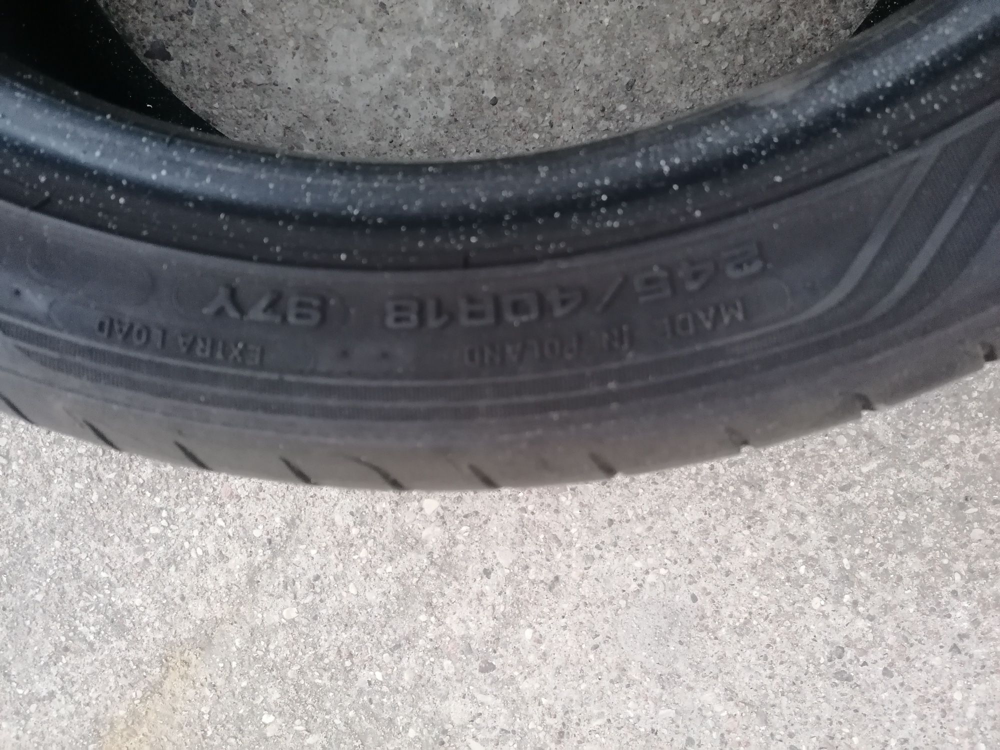 Opony goodyear R18/245/40