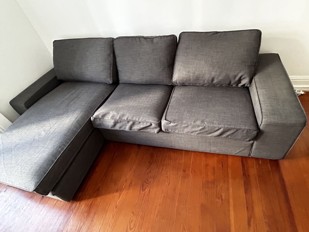 Sofá Kivik de 3 lugares com chaise longue