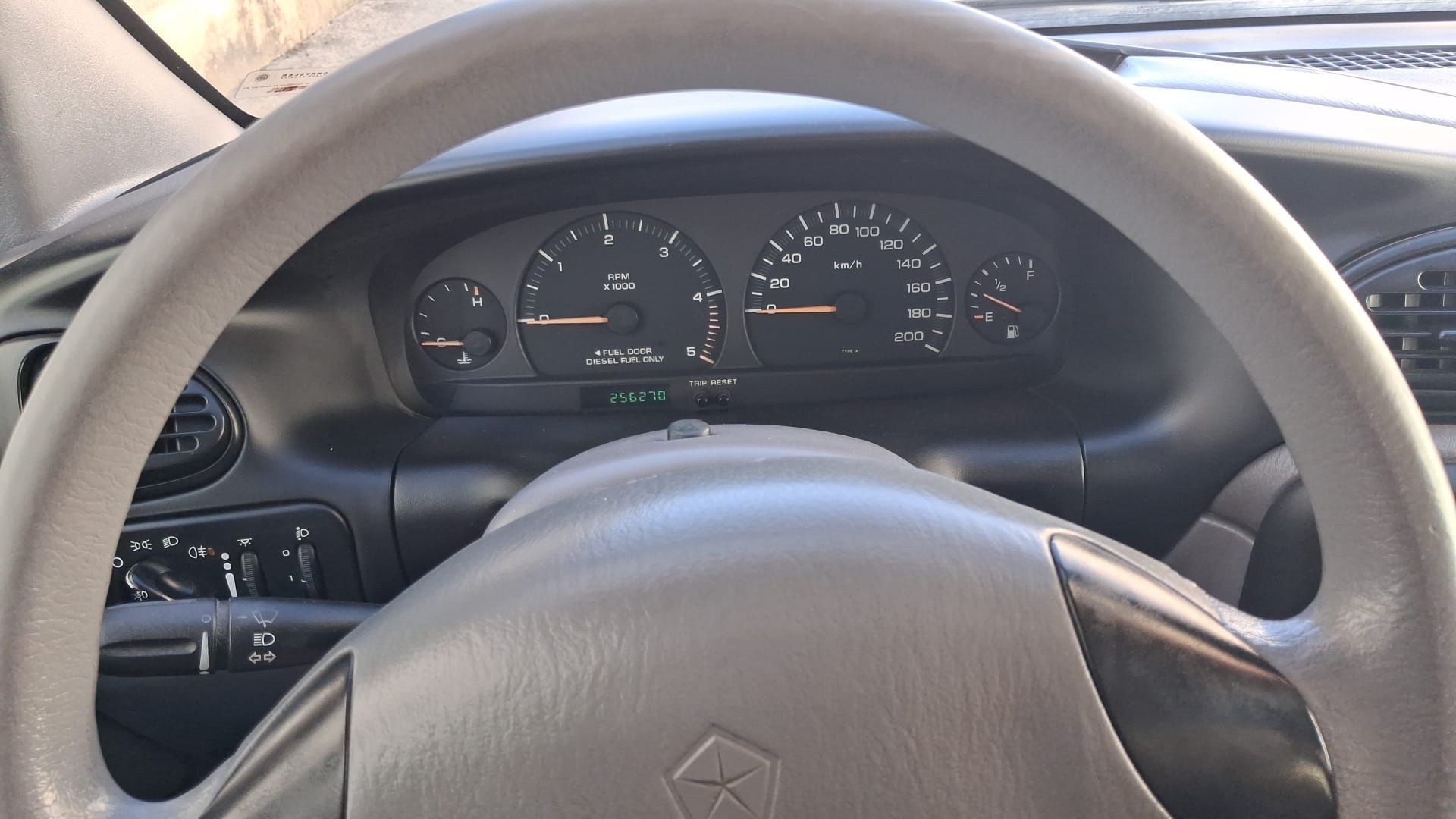 Chrysler Voyager Madison impecável