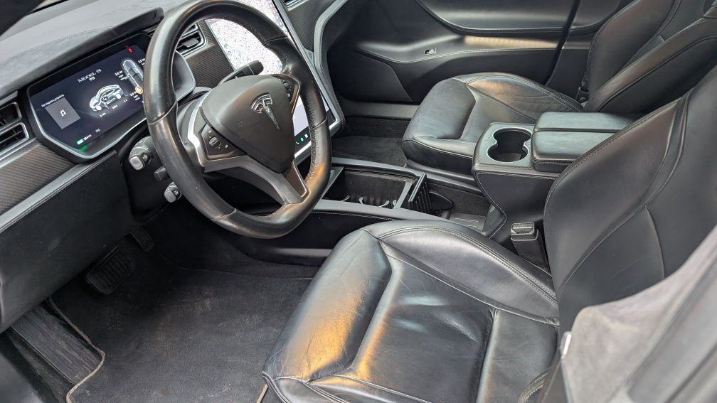 Tesla s rest 2016
