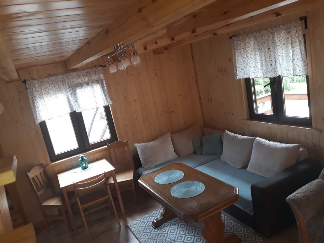 Wolny 04-10.08 Domek letniskowy z widokiem na jezior