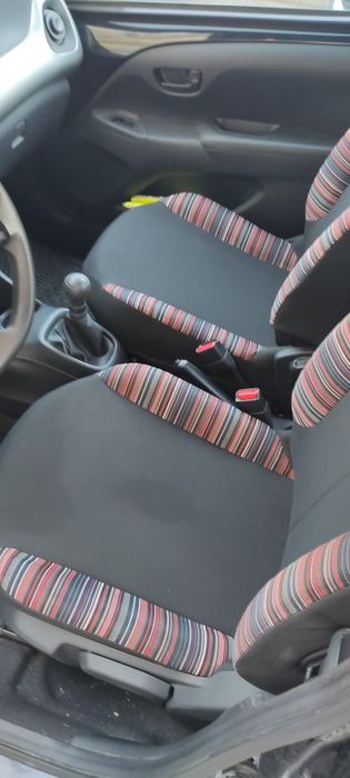 Citroën C1 preto metalizado