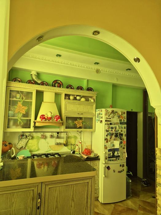 Продаж 2 -х кімнатної квартири в районі Медколеджу!