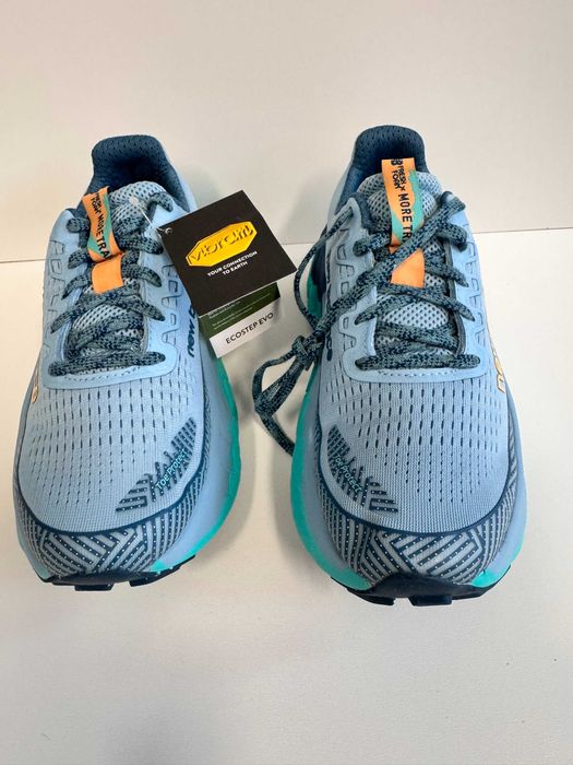 Super weekend New Balance Fresh Foam More Trail  Buty trailowe damskie