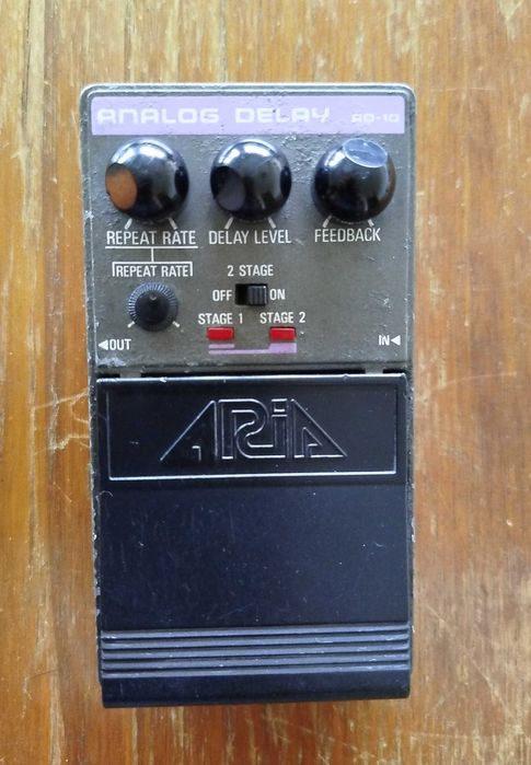 Delay analógico Aria AD-10  com duplo delay (80s)