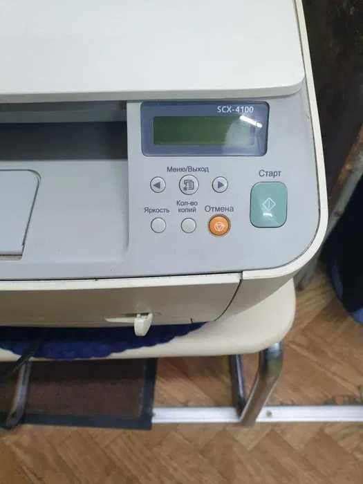 Продам МФУ Samsung SCX-4100, Б/У.