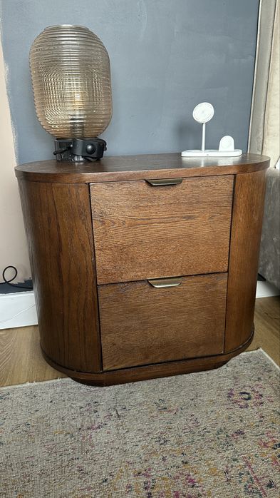 Drewniana szafka nocna komoda