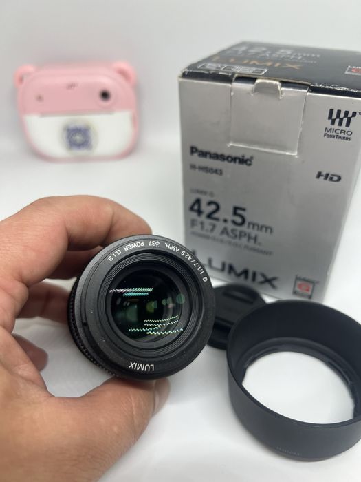 Об’єктив обьектив Panasonic Lumix 42.5 f/1.7	1