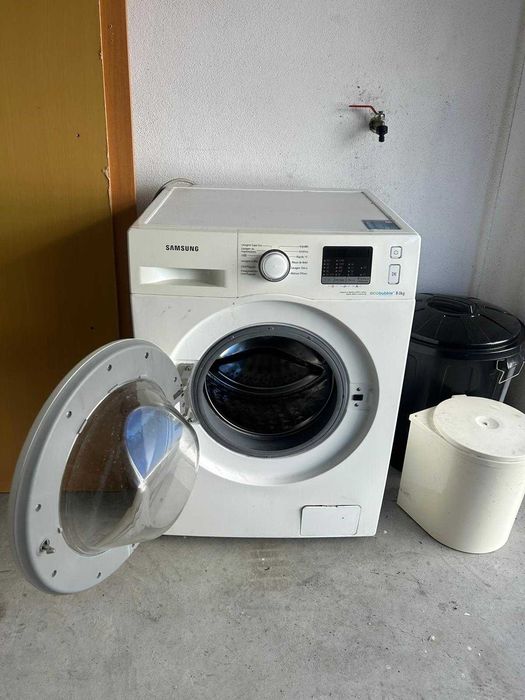 Máquina de Lavar Samsung EcoBubble 8kg – Excelente Estado