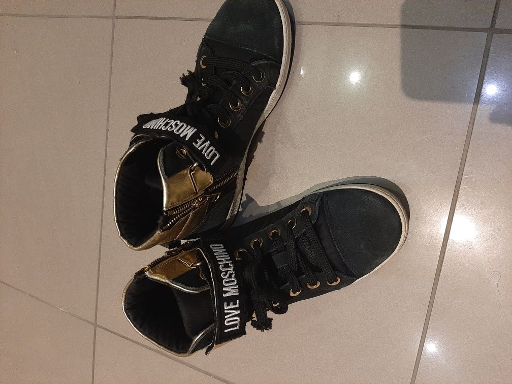 Love moschino botki