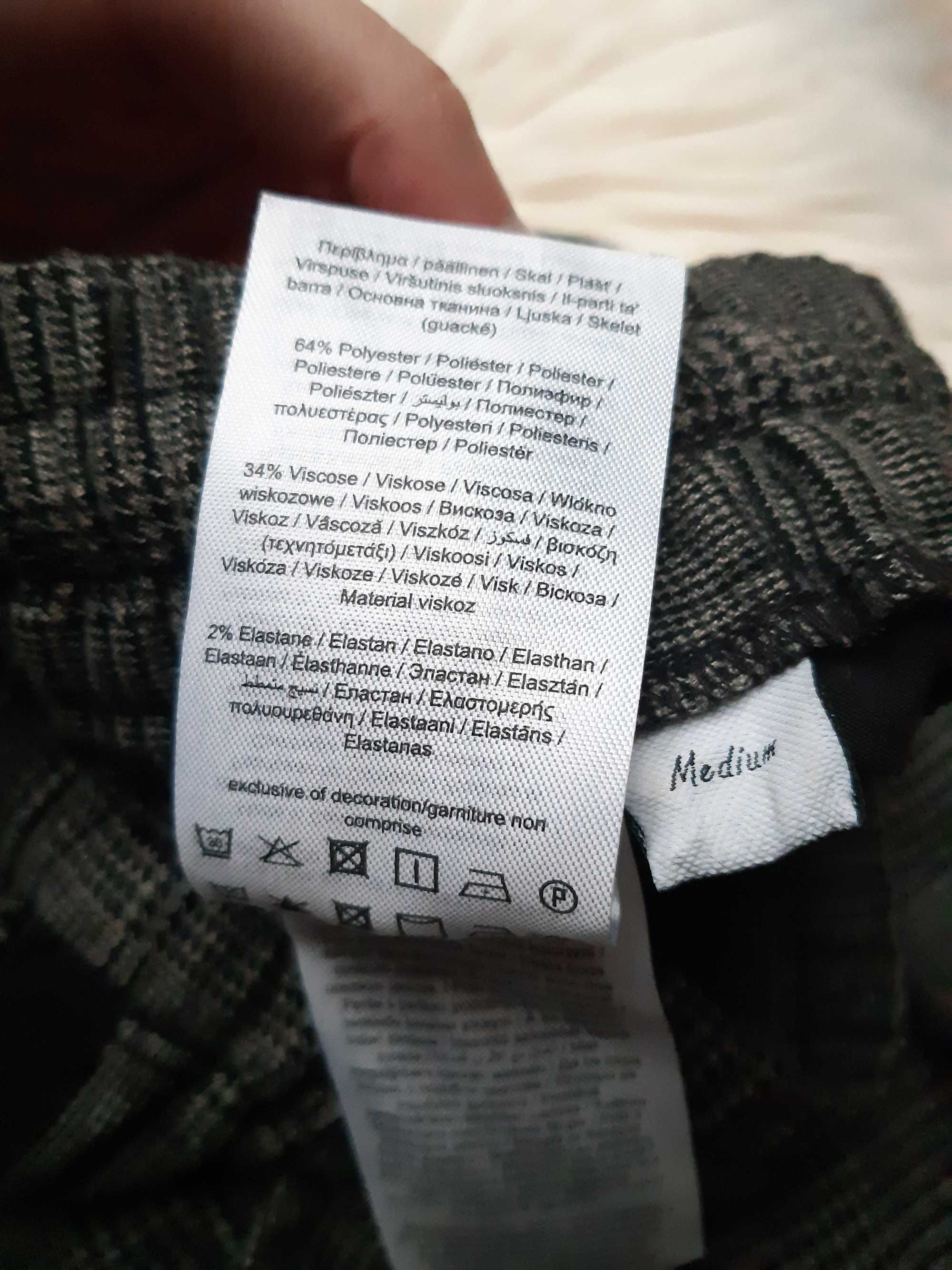 szare kraciaste męskie spodnie cropped chino w kratę Only&Sons M
