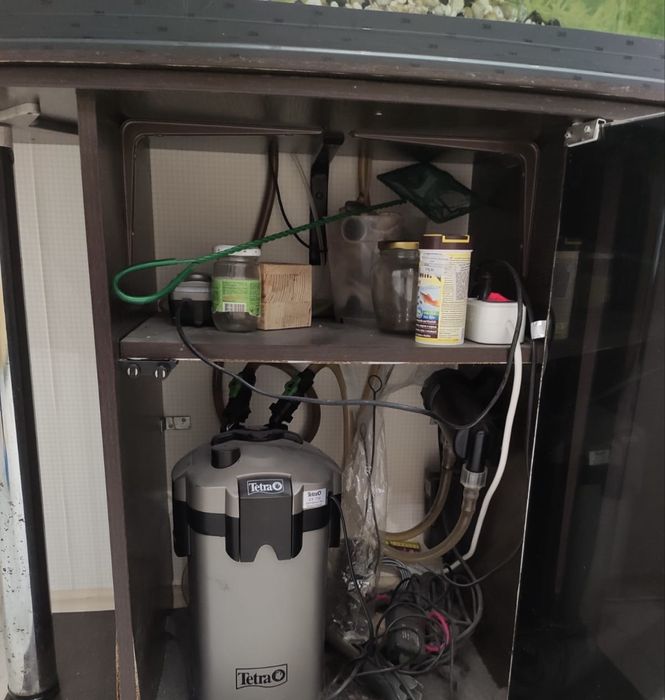 Акваріум із рибками та обладнанням 200 л