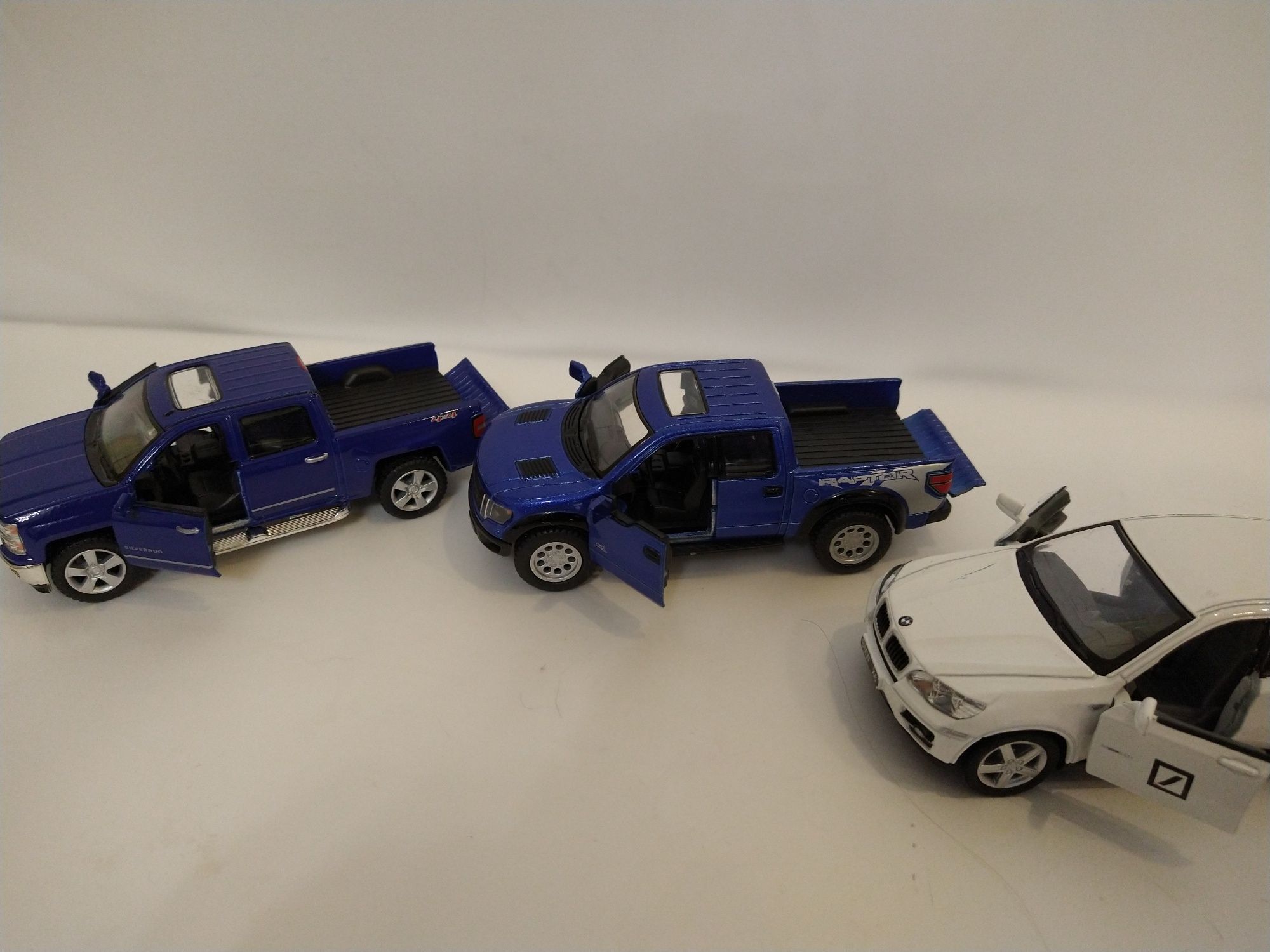 Модельки BMW,Ford, Chevrolet