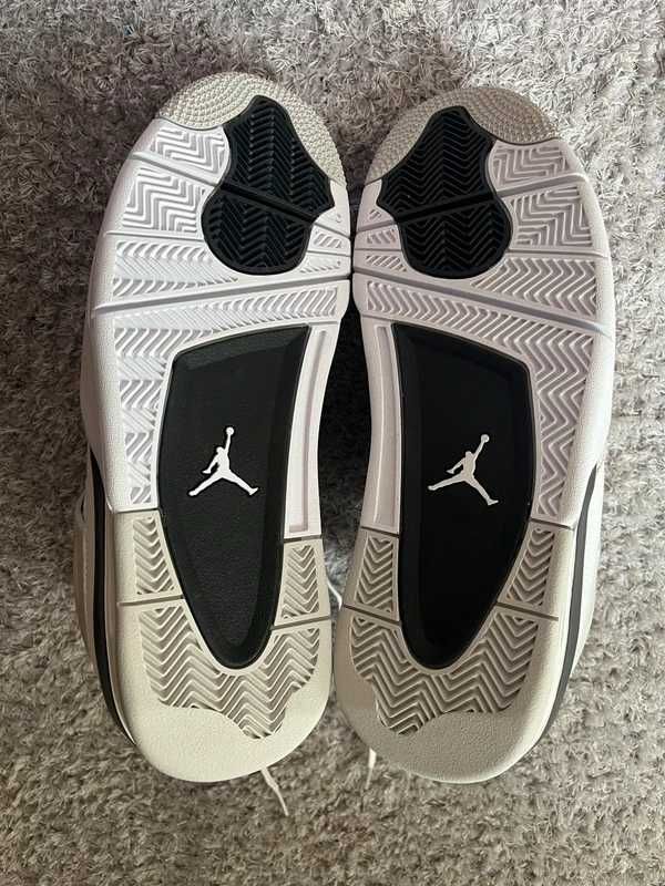 Nowe buty Nike_Jordan4_Retro_Military_Black Moda R.37.5