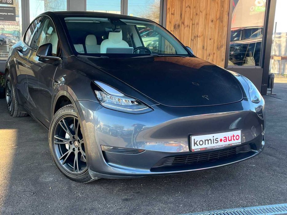 Продам  Tesla Model Y 2020. Можна в розстрочку, під викуп.