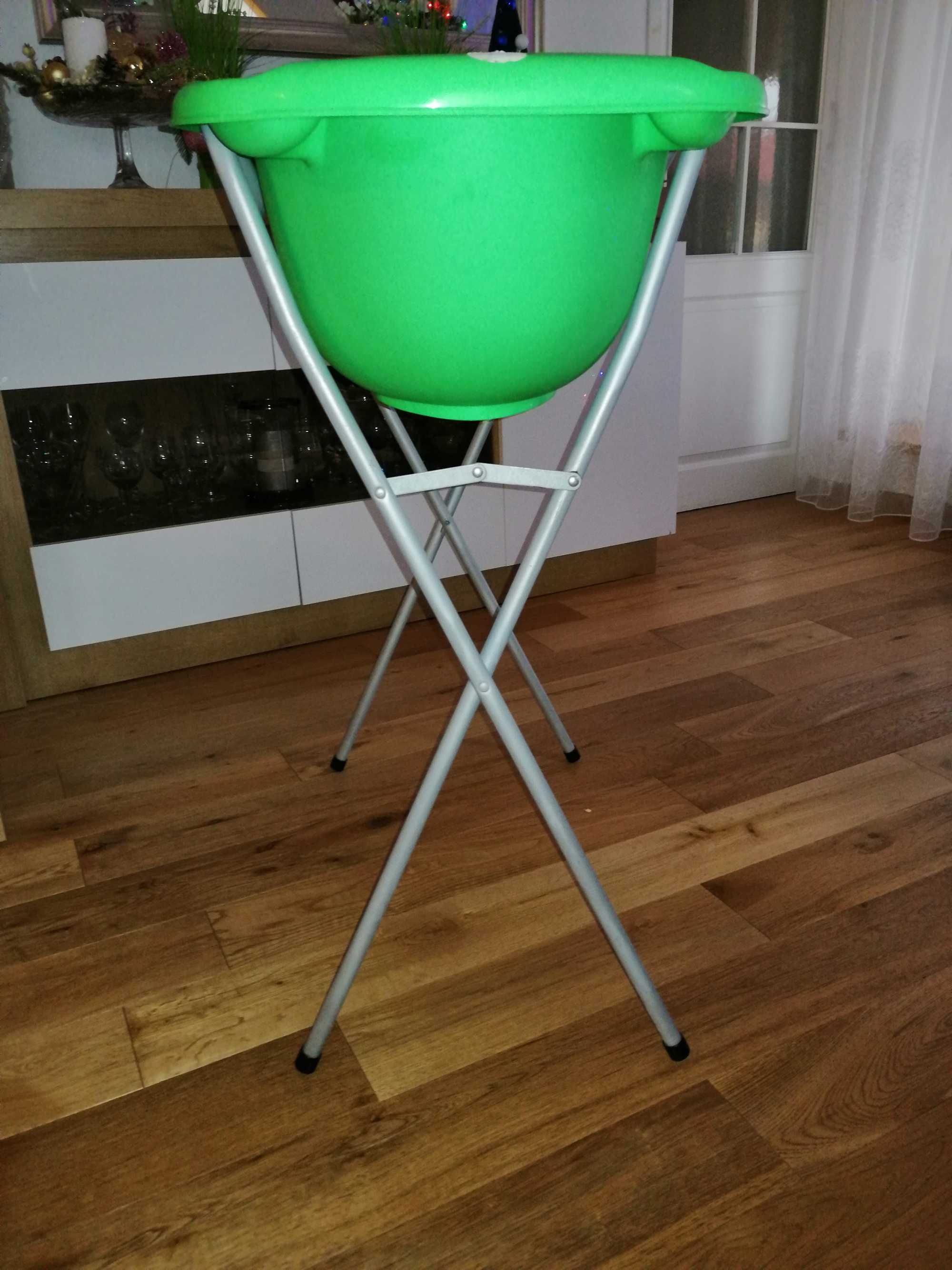 Wanienka i stojak
