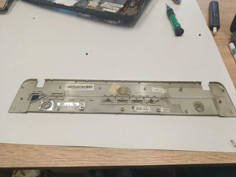 Zaślepka Palmrestu z przyciskami do laptopa Acer Aspire 5720Z.