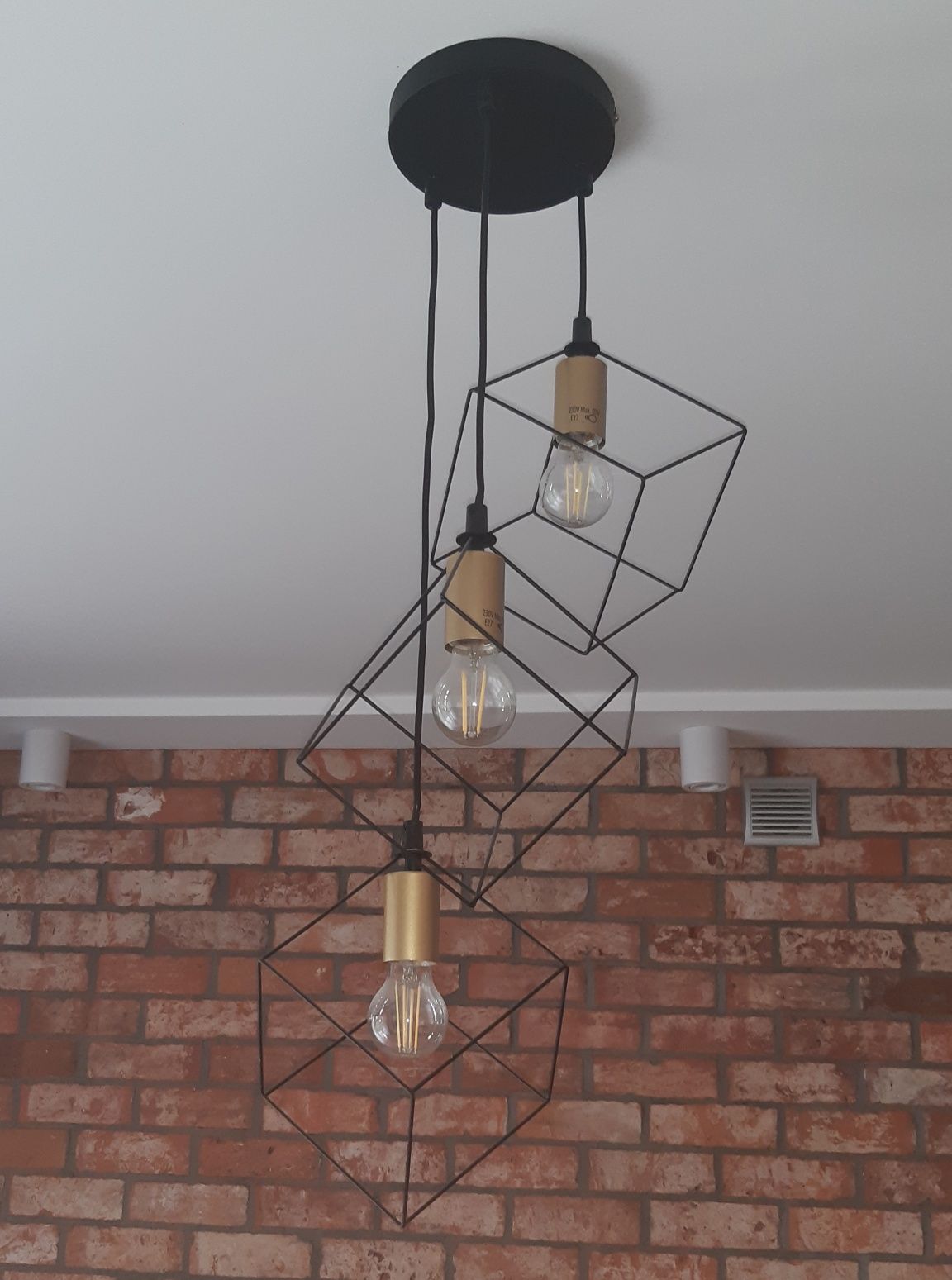 Lampa wisząca Loft Lampy 3 + 1 ideał