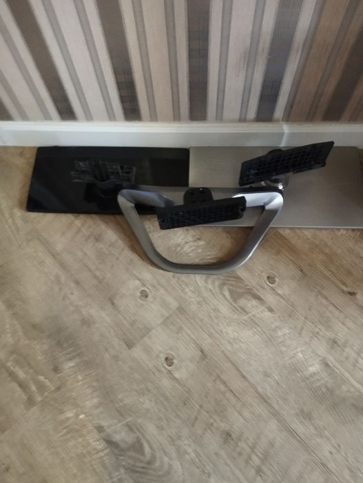 Подставки под телевизор 3штук 450грни