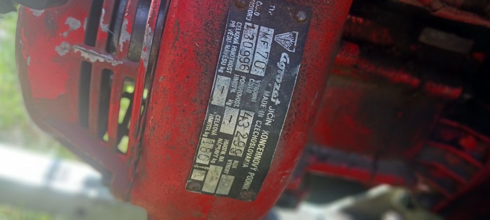 Kosiarka listwowa MF 70