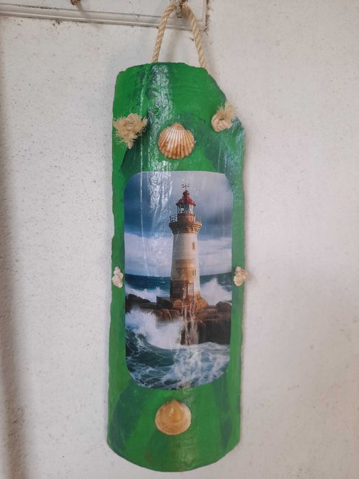 Decoração de telhas antigas