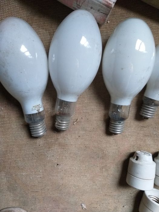 Лампи і цоколі керамічні